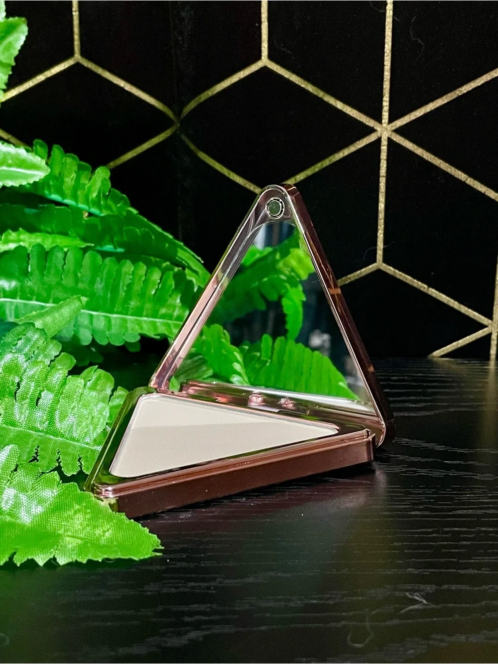 LYS Beauty Triple Fix Setting Powder – Shade: Resilience (Translucent)